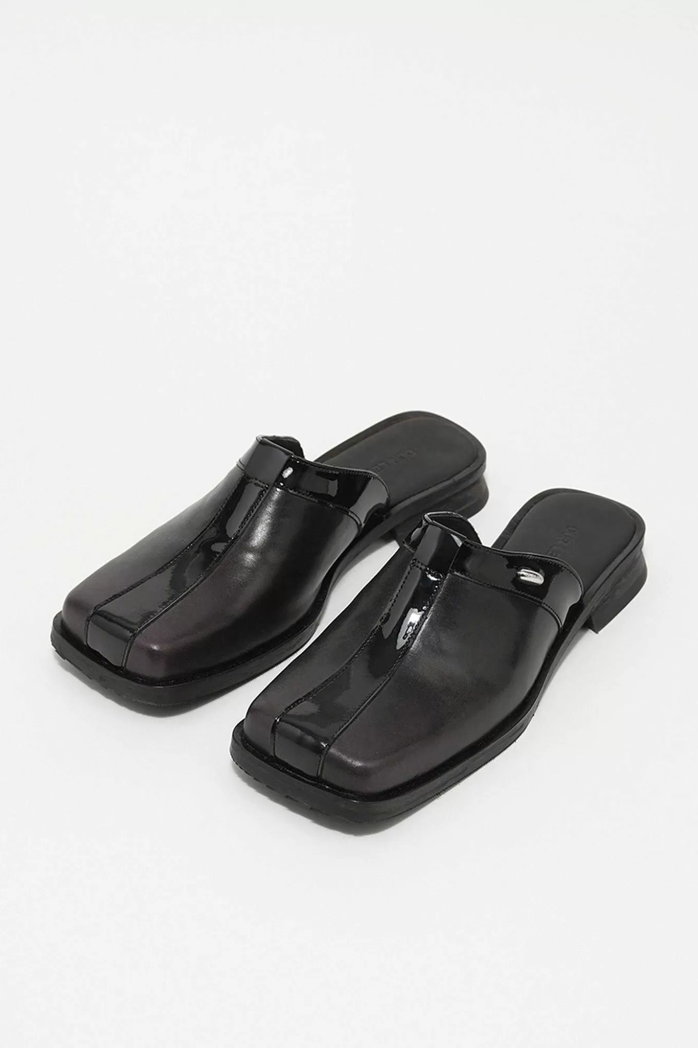 Our Legacy Mulor | Blunt Mule Top Fargat Svart Läder